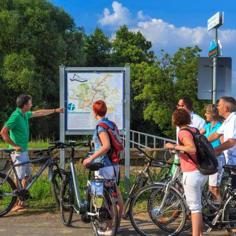 Radfahren-im-Elbtal-Flosskanalroute.jpg